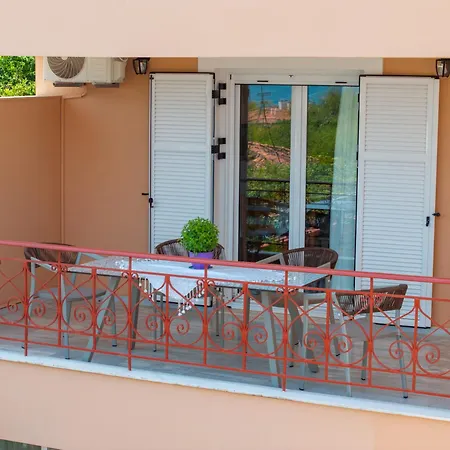 Apartament Ionian Cove 2 *